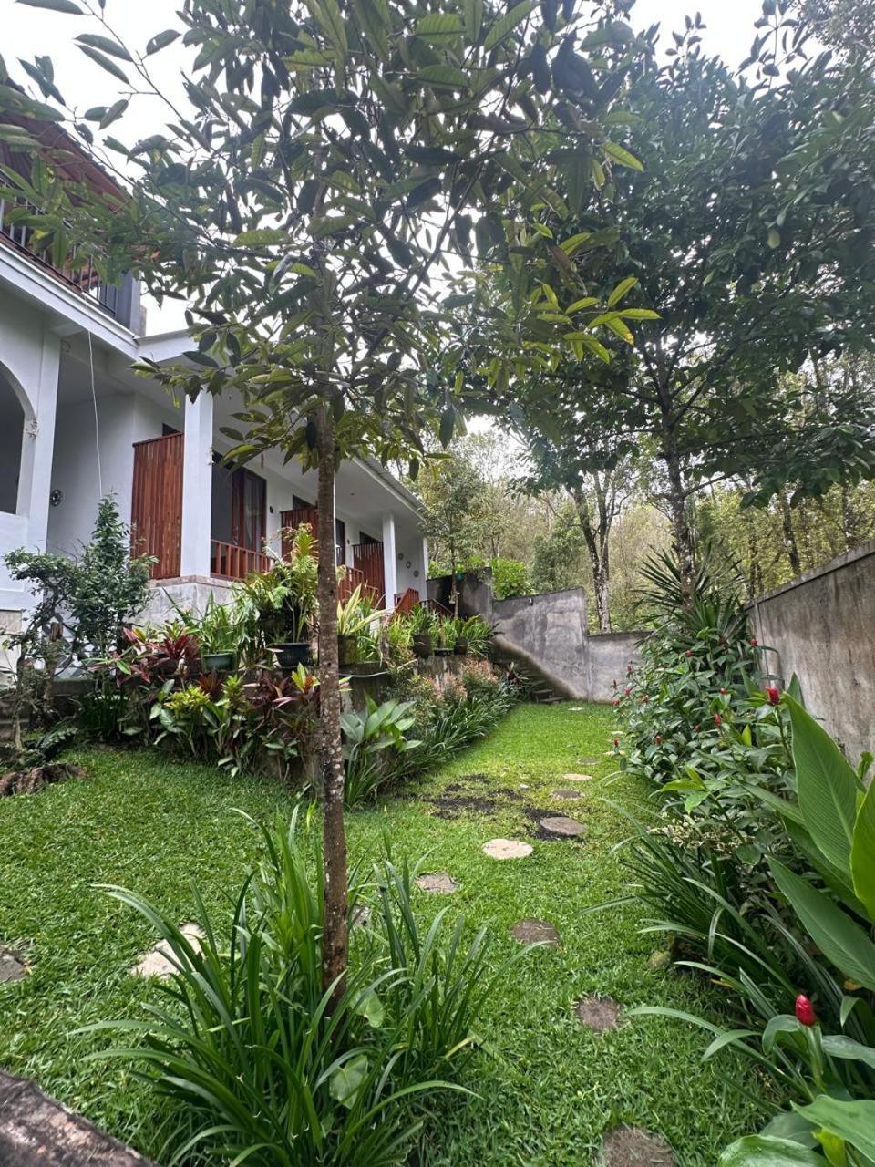 Umah Yugadi Bali Daire Munduk Oda fotoğraf